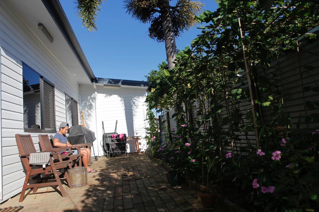 Happytourcairns Sharehouse Hostel Exterior photo